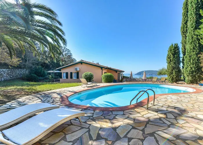 Villa Elba Offsite *