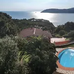 Elba Offsite