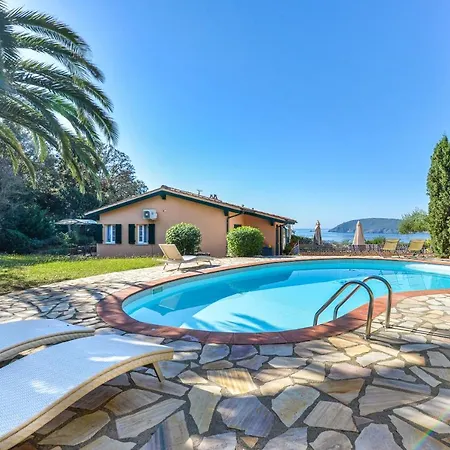 别墅 Elba Offsite *