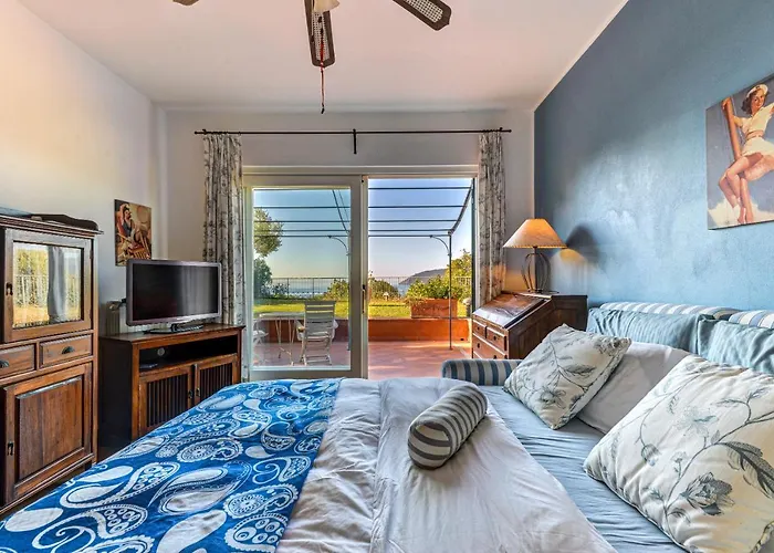 Elba Offsite * カポリーヴェリ